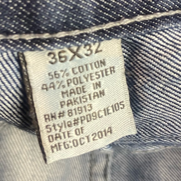 Pd & C denim Mens medium wash distressed blue jeans 36 x 32 men’s straight leg - Picture 8 of 9